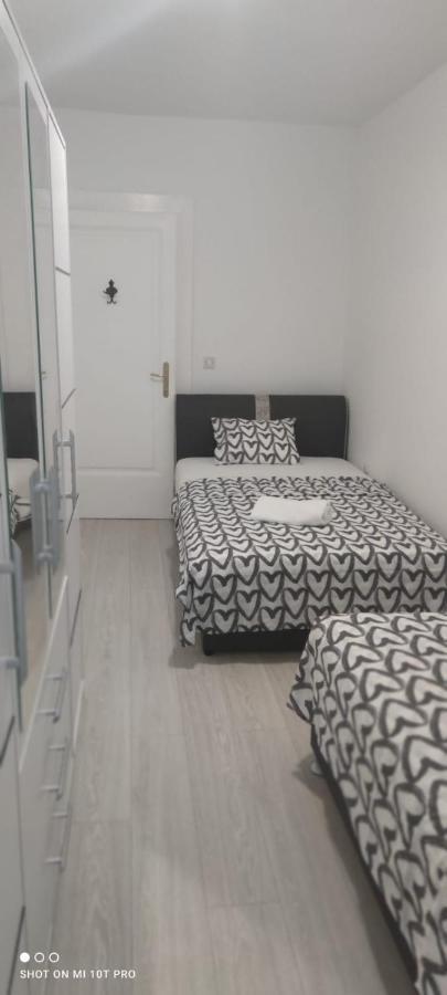 Apartman R&R,3 Room Apartman In The Center Šibenik Extérieur photo